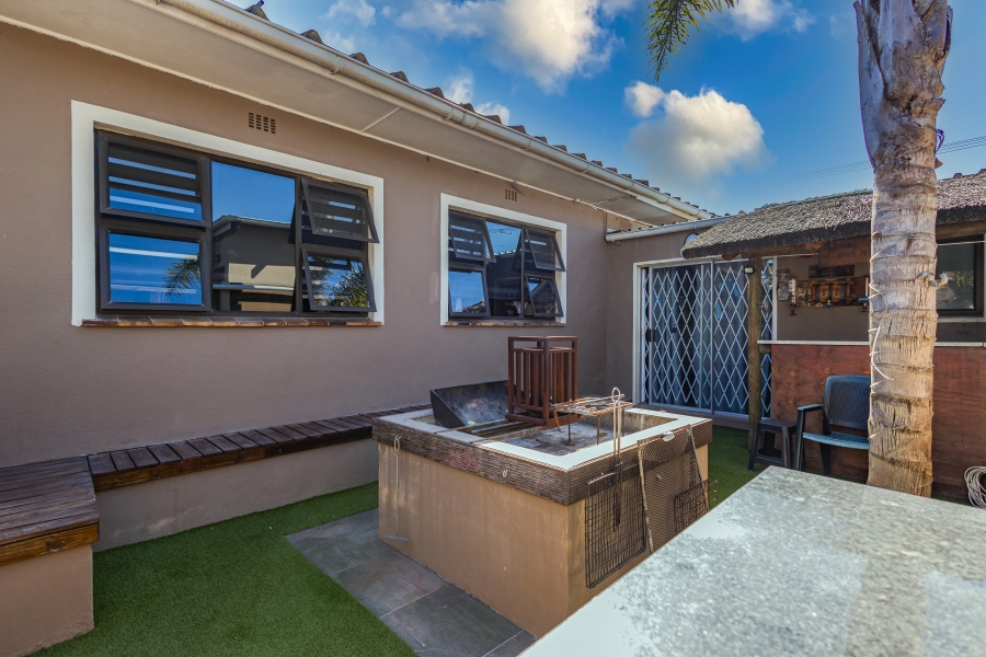 5 Bedroom Property for Sale in Peerless Park Western Cape